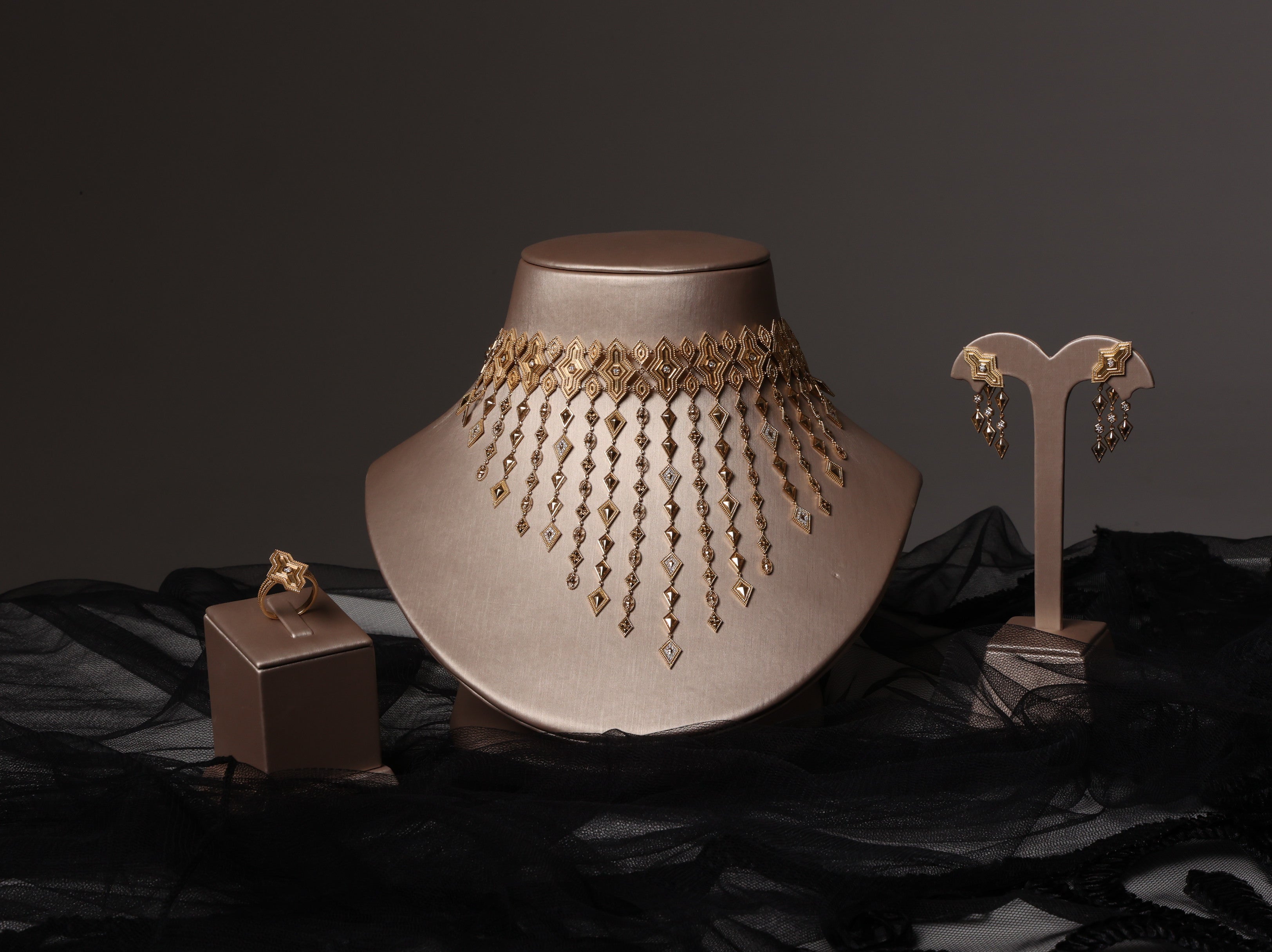 مرتعشة المجد